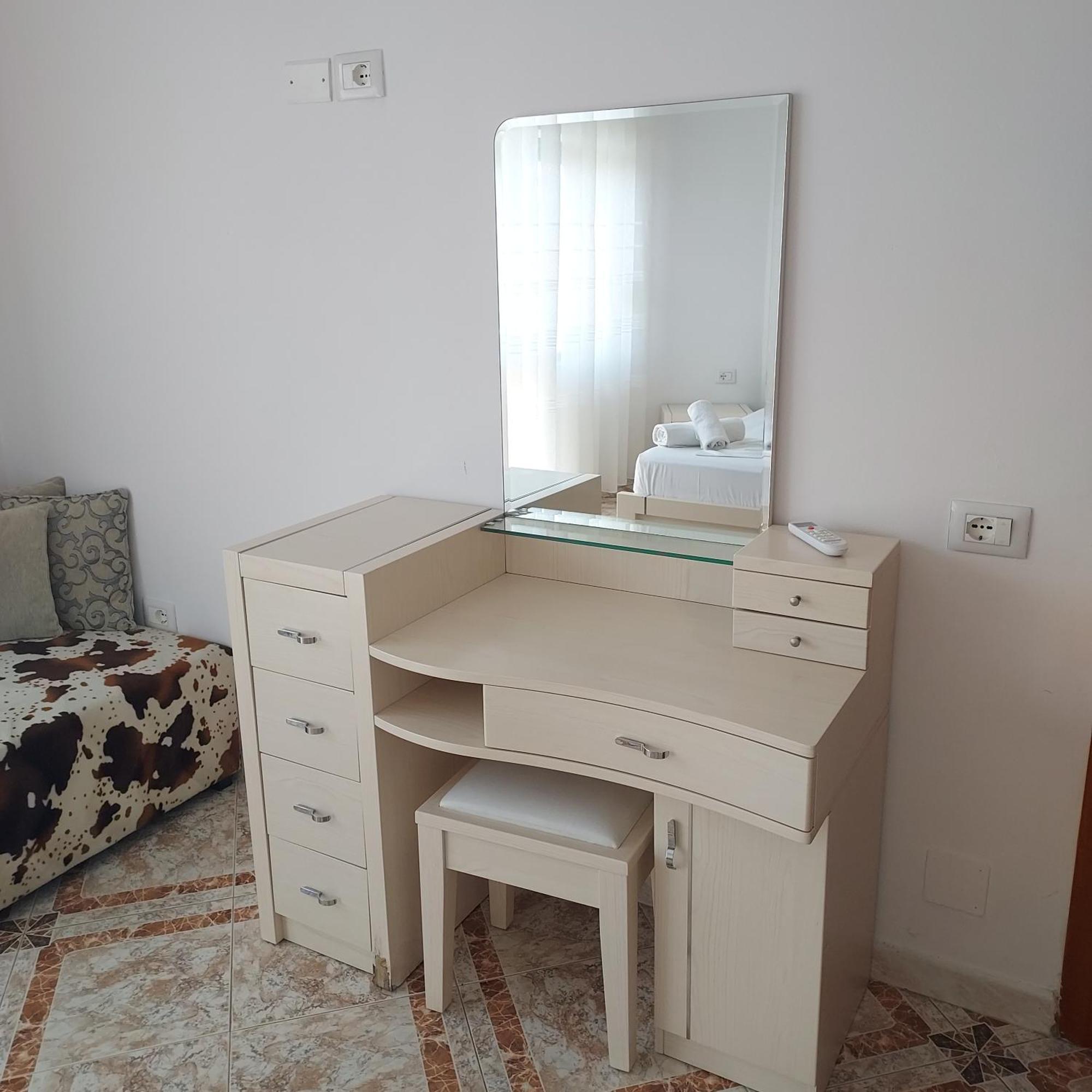 Martin Ferraj Riviera Apartment Vlorë Exterior foto