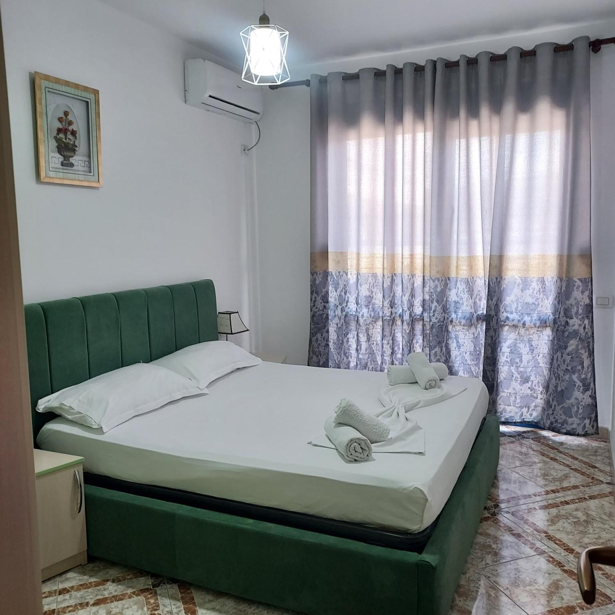 Martin Ferraj Riviera Apartment Vlorë Exterior foto